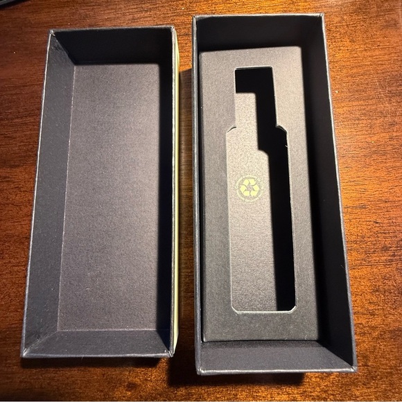 Jo Malone empty perfume box for 30ml size bottle - Picture 6 of 6